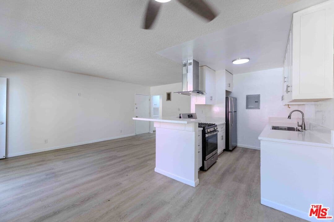 1 bd, 1 ba Apartment in Los Angeles, CA — $2,150/mo — photo 1