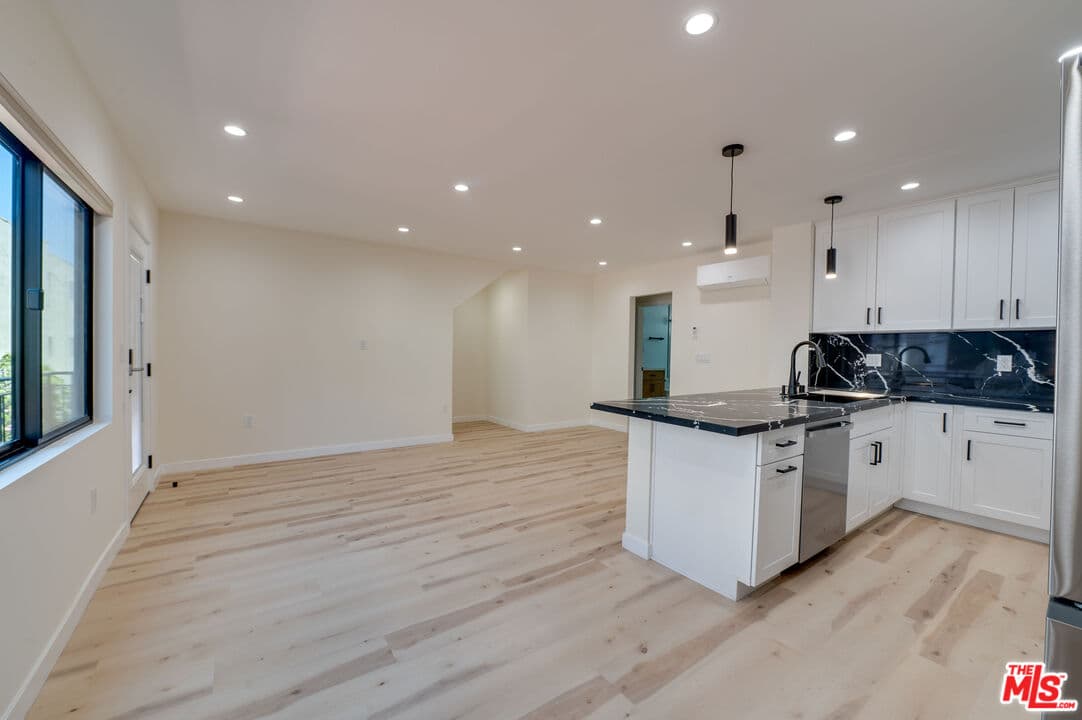 1 bd, 1 ba Condo in West Hollywood, CA — $3,400/mo — photo 2