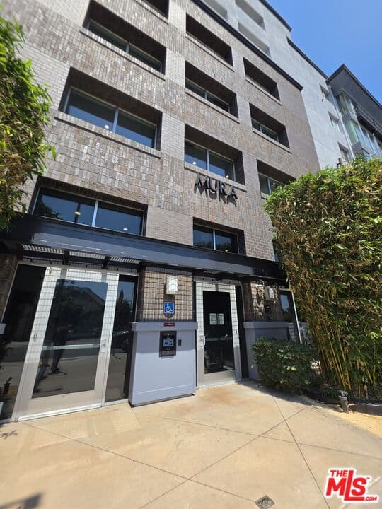 1 bd, 1 ba Condo in Los Angeles, CA — $2,550/mo — photo 1
