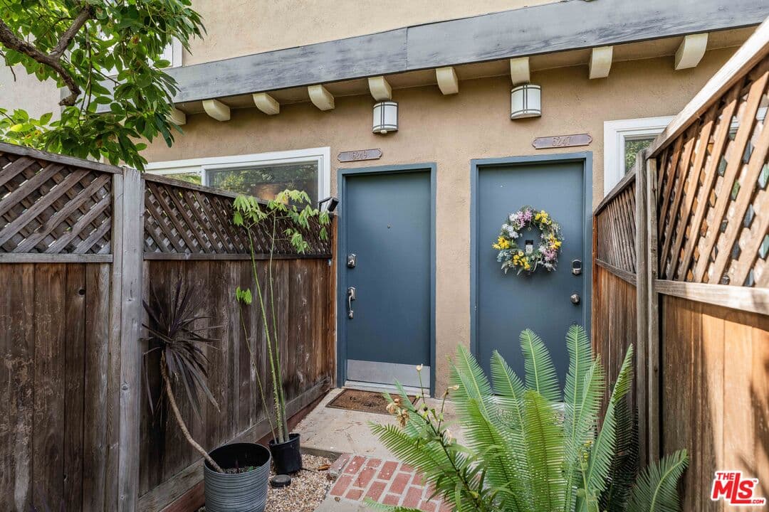 2 bd, 3 ba Condo in Culver City, CA — $3,900/mo — photo 2