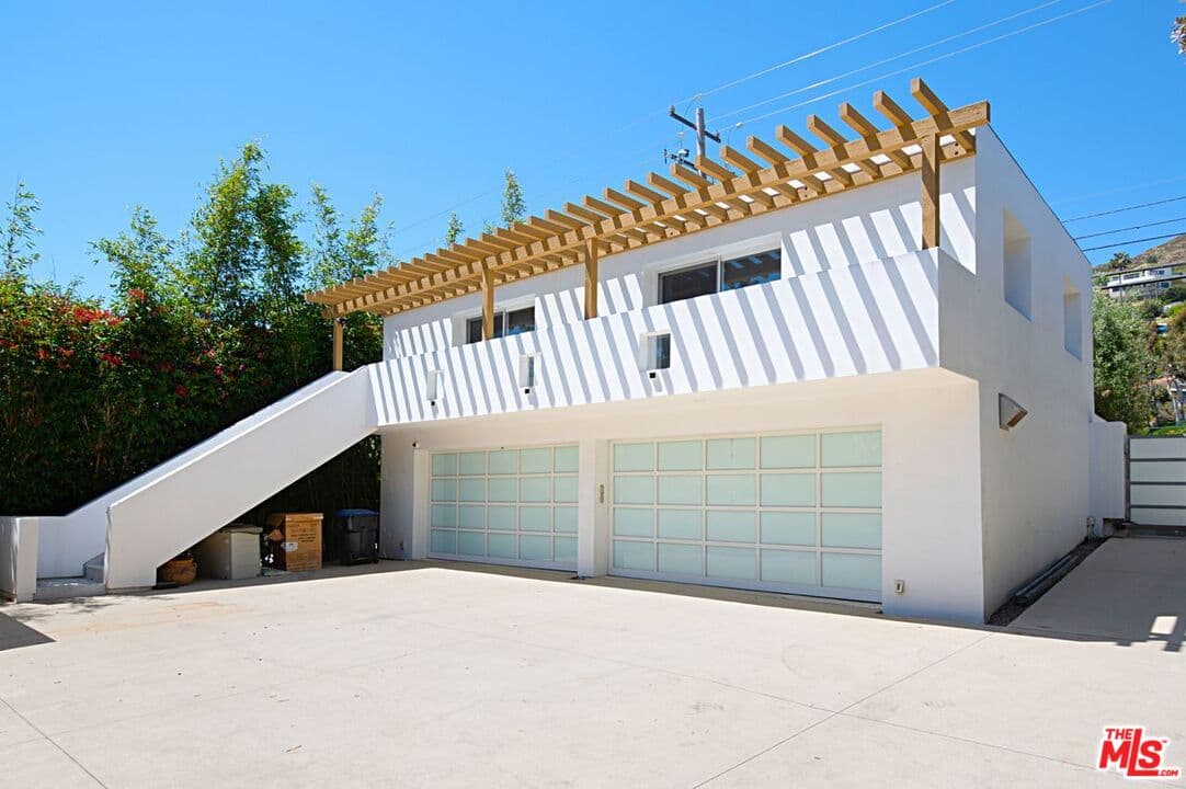 1 bd, 1 ba House in Malibu, CA — $5,500/mo — photo 1