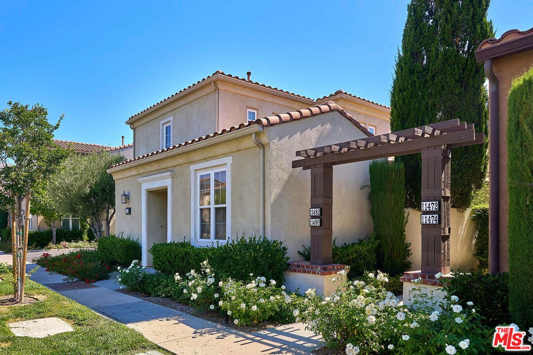 2BR House in Northridge — $3,500/mo