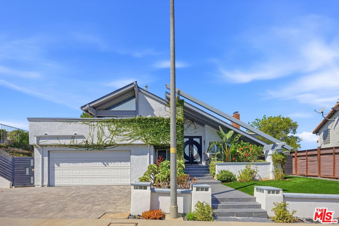 5 bd, 3 ba House in Los Angeles, CA — $7,500/mo — photo 1