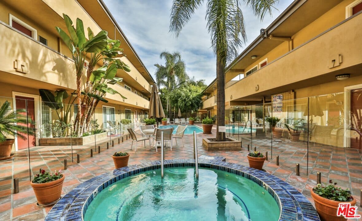 2 bd, 2 ba Condo in West Hollywood, CA — $3,650/mo — photo 1