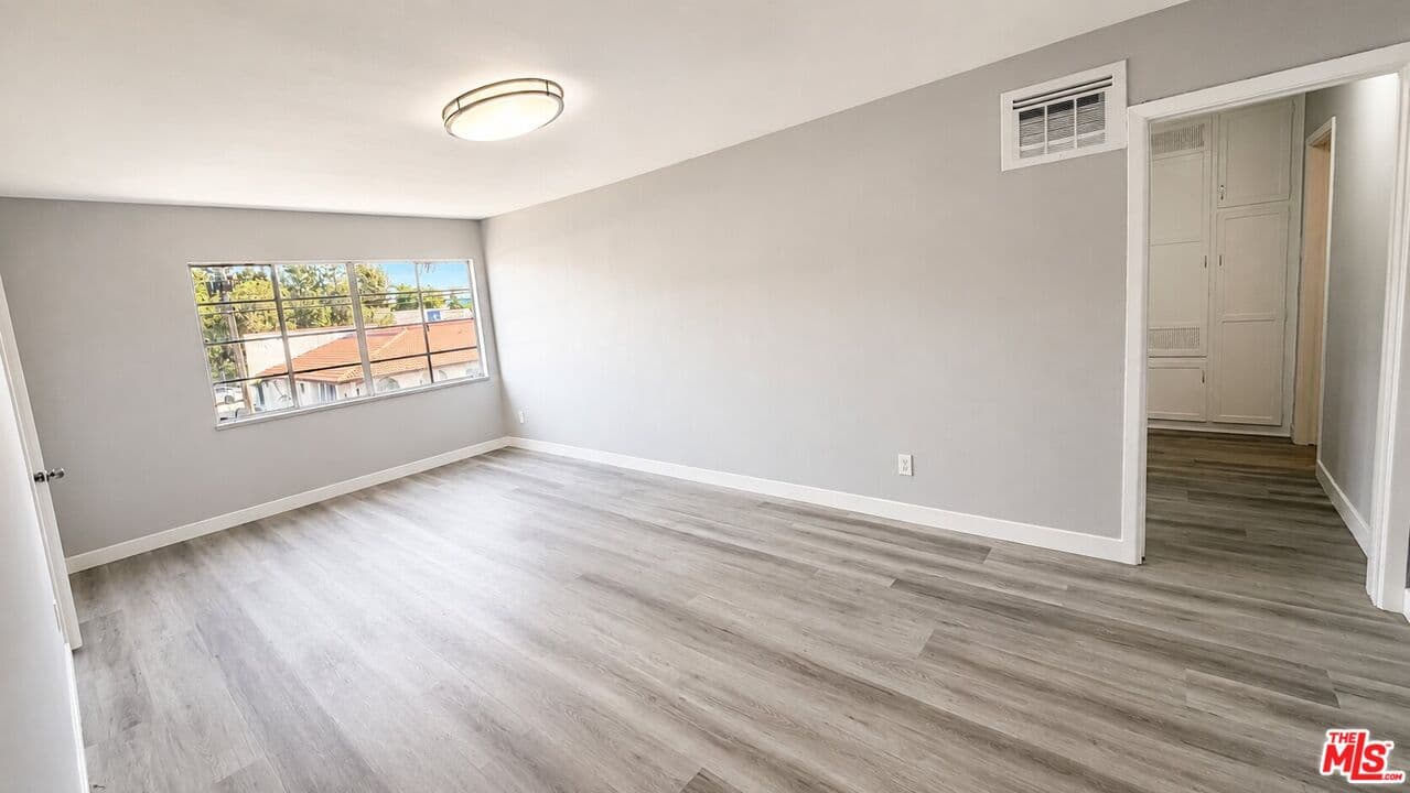 1 bd, 1 ba Apartment in Inglewood, CA — $2,100/mo — photo 2
