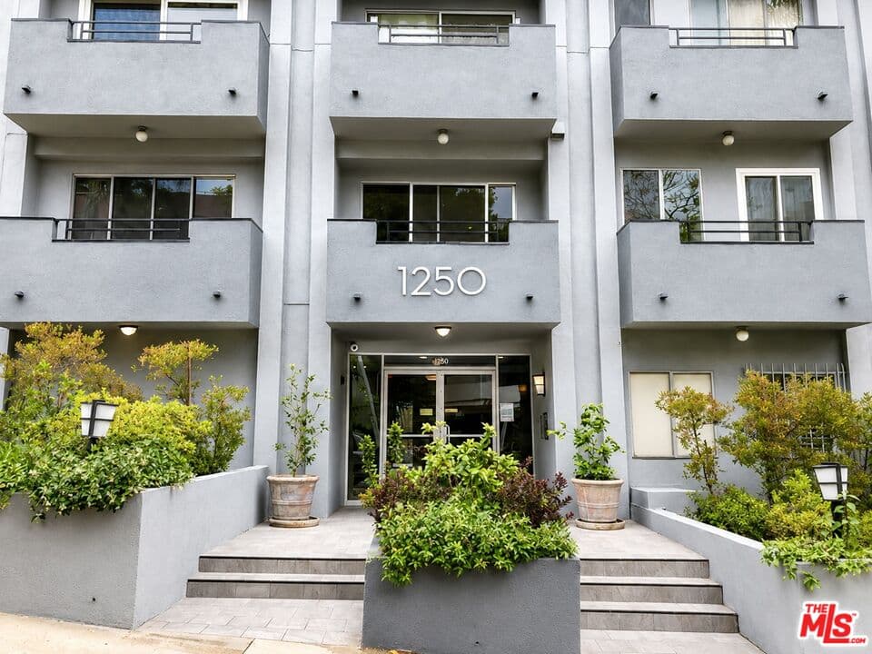 1BR Condo in West Hollywood — $3,200/mo