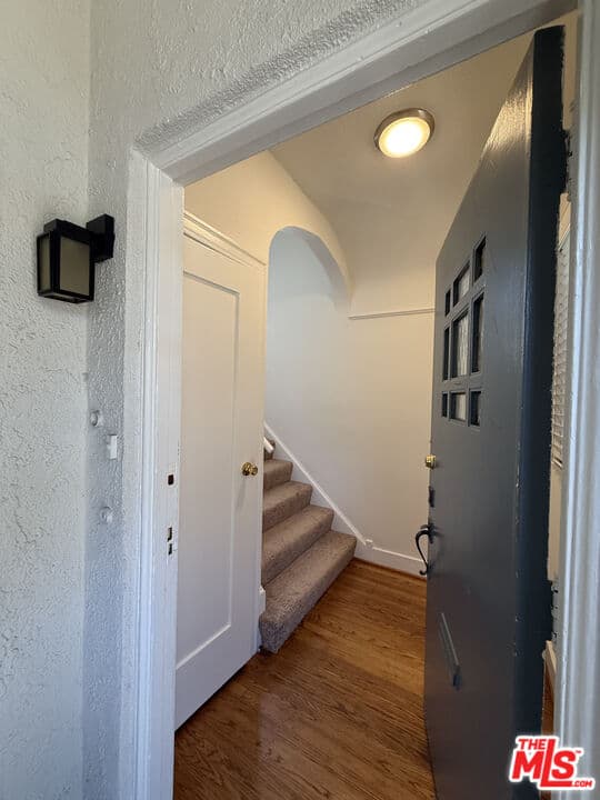 3 bd, 2 ba Apartment in Los Angeles, CA — $5,100/mo — photo 2