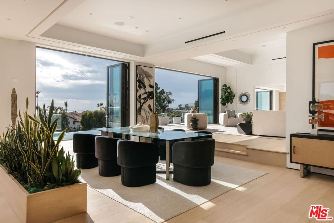 6 bd, 9 ba House in Malibu, CA — $50,000/mo — photo 1