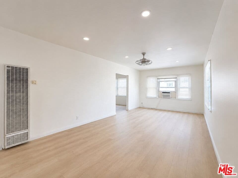 2 bd, 1 ba Apartment in Los Angeles, CA — $3,950/mo — photo 1