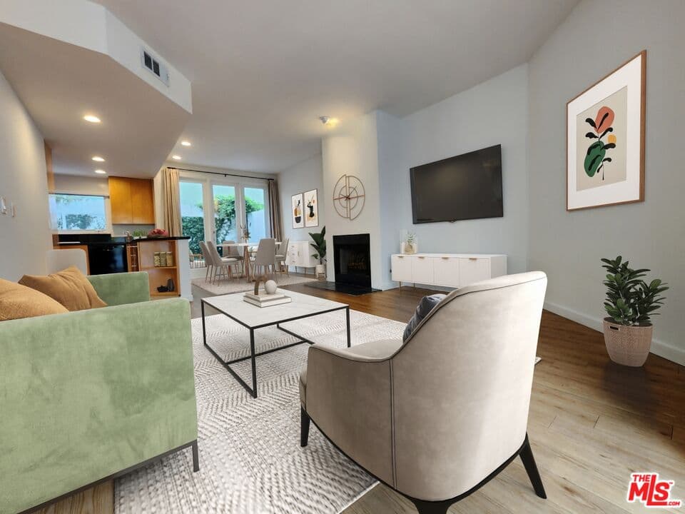 2 bd, 3 ba Condo in Santa Monica, CA — $6,500/mo — photo 2