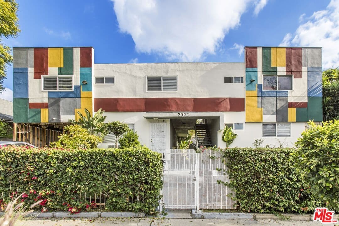 2 bd, 2 ba Apartment in Los Angeles, CA — $2,500/mo — photo 1