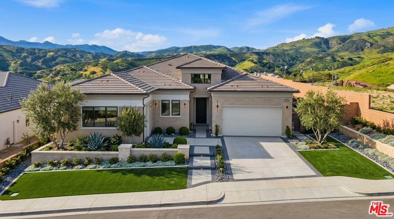 4 bd, 5 ba House in Porter Ranch, CA — $15,000/mo — photo 2