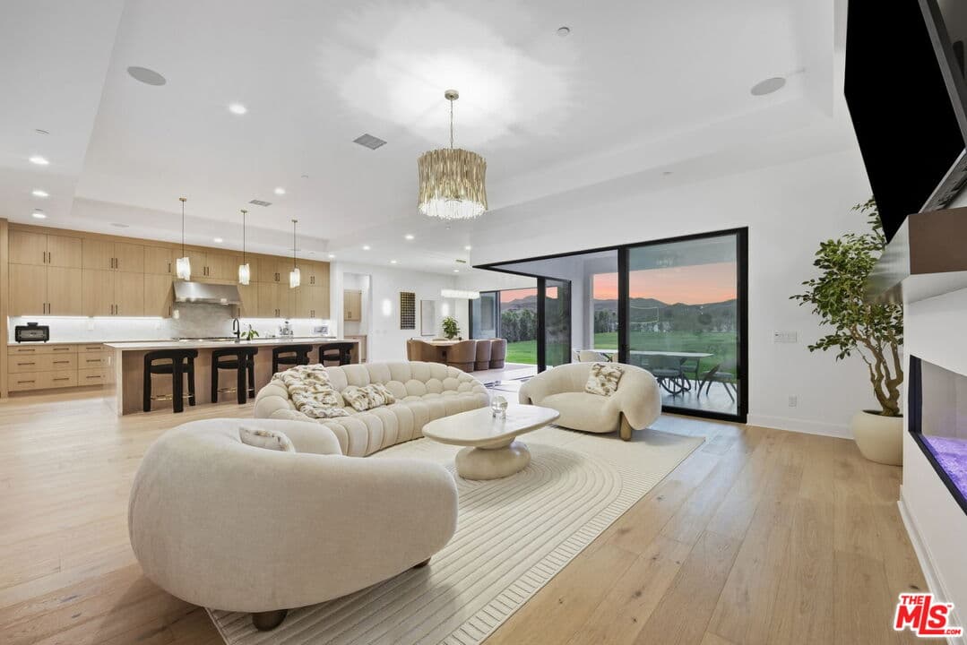 4 bd, 5 ba House in Porter Ranch, CA — $15,000/mo — photo 1