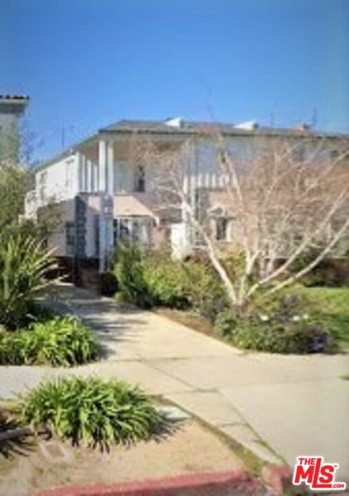 2 bd, 1 ba Apartment in Los Angeles, CA — $4,500/mo — photo 1