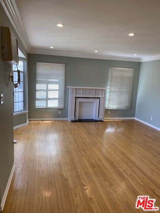 2 bd, 1 ba Apartment in Los Angeles, CA — $4,500/mo — photo 2