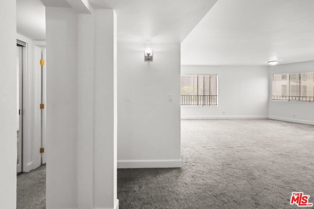 2 bd, 2 ba Condo in Los Angeles, CA — $3,995/mo — photo 2