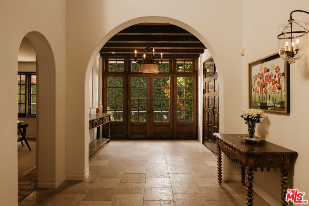 6 bd, 9 ba House in Los Angeles, CA — $50,000/mo — photo 2