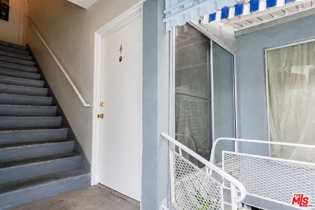 1 bd, 1 ba Apartment in West Hollywood, CA — $2,350/mo — photo 2