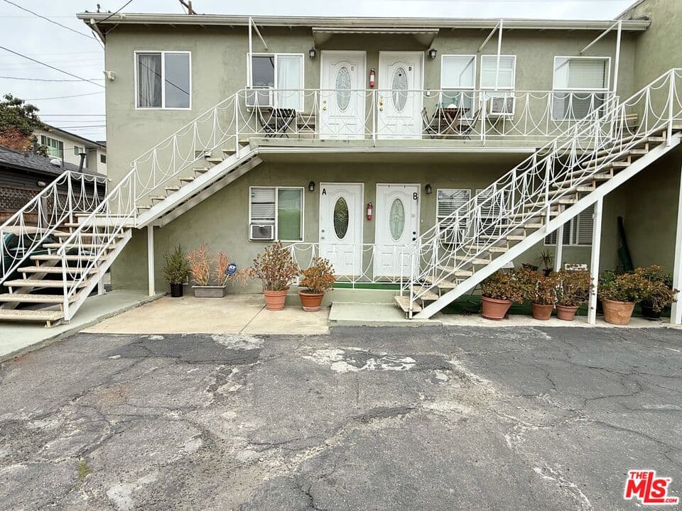1 bd, 1 ba Apartment in West Hollywood, CA — $2,500/mo — photo 2