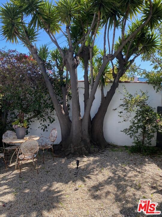 Studio, 1 ba House in Los Angeles, CA — $1,950/mo — photo 1