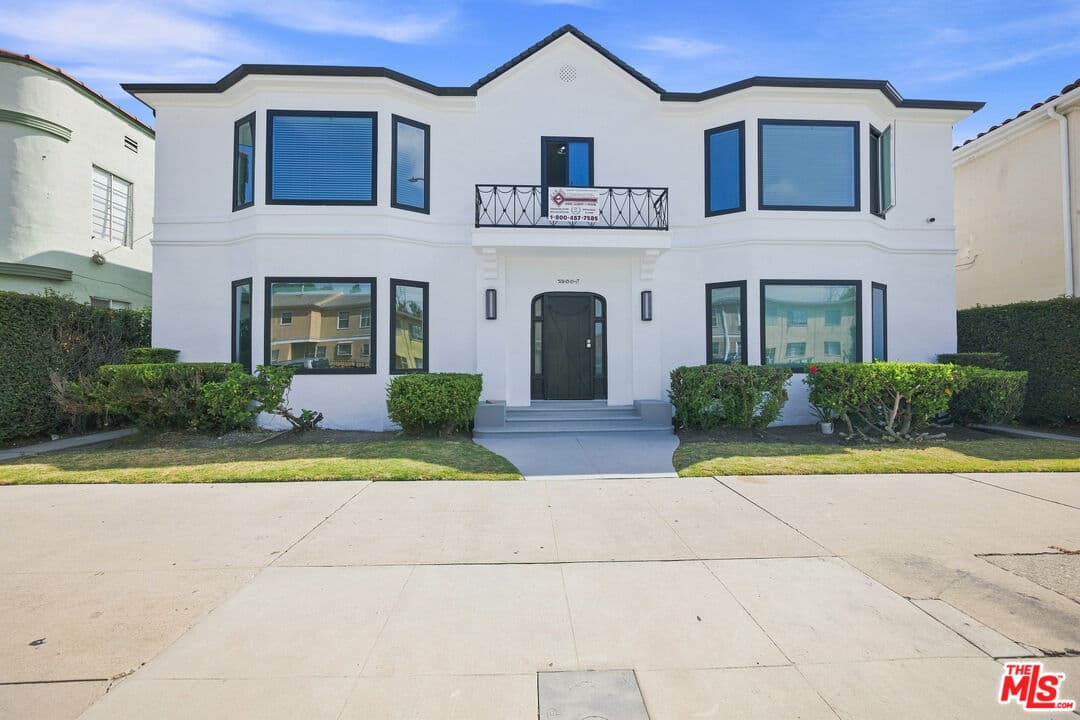 3 bd, 4 ba Apartment in Los Angeles, CA — $4,500/mo — photo 1