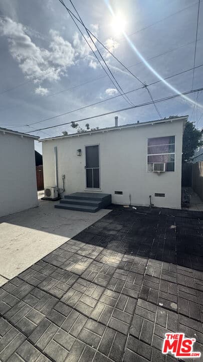 1BR House in South Gate — $1,700/mo