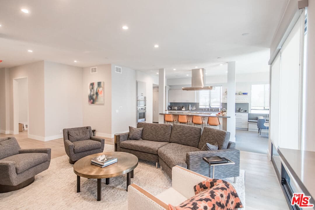 4 bd, 6 ba Apartment in Santa Monica, CA — $19,995/mo — photo 1