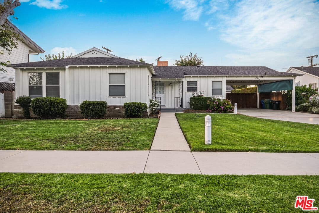 4 bd, 3 ba House in Los Angeles, CA — $6,099/mo — photo 1