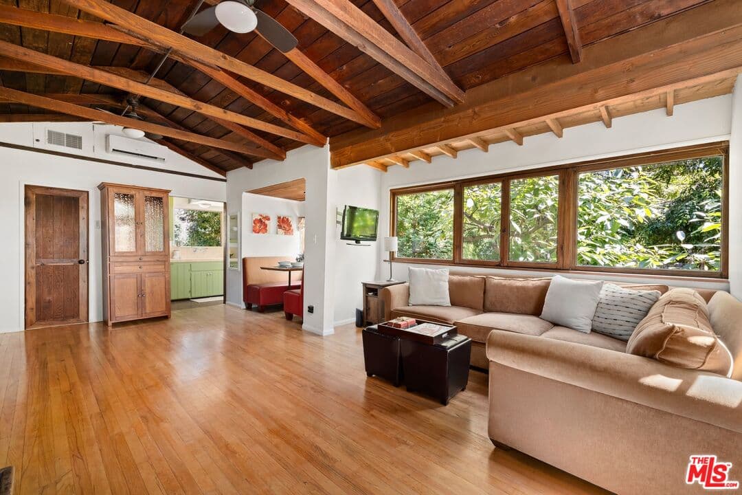 1 bd, 2 ba House in Los Angeles, CA — $4,995/mo — photo 2