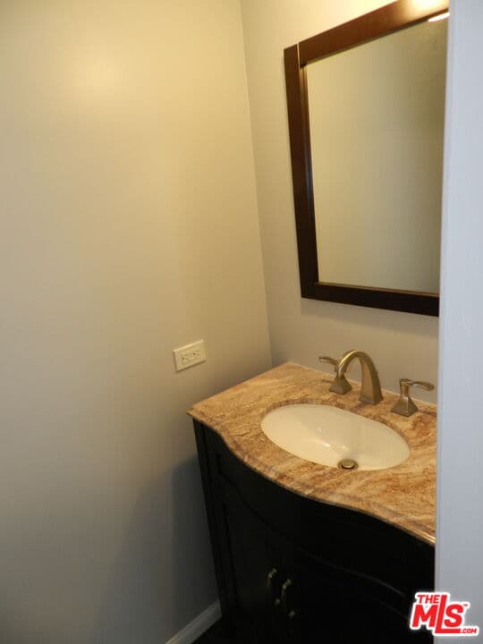 2 bd, 3 ba House in Santa Monica, CA — $5,950/mo — photo 2
