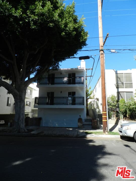 2 bd, 3 ba House in Santa Monica, CA — $5,950/mo — photo 1
