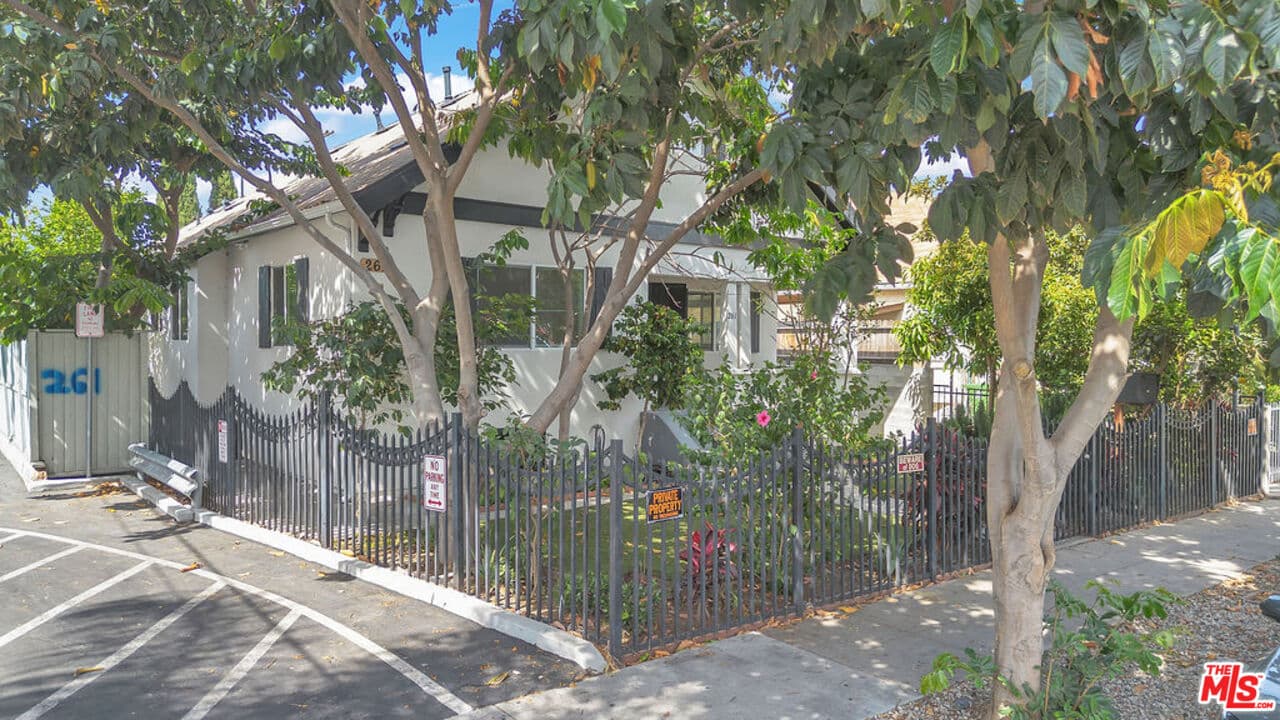 5 bd, 3 ba House in Los Angeles, CA — $5,950/mo — photo 1