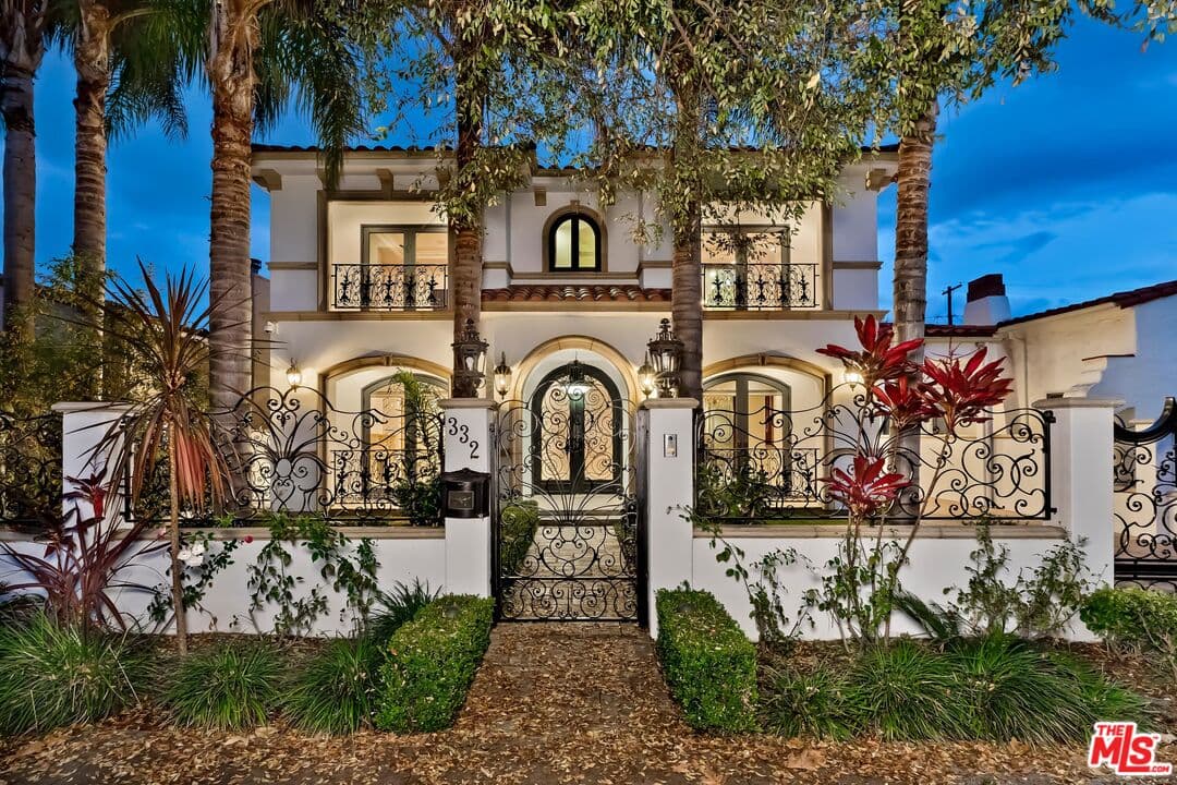 6 bd, 7 ba House in Beverly Hills, CA — $18,000/mo — photo 1