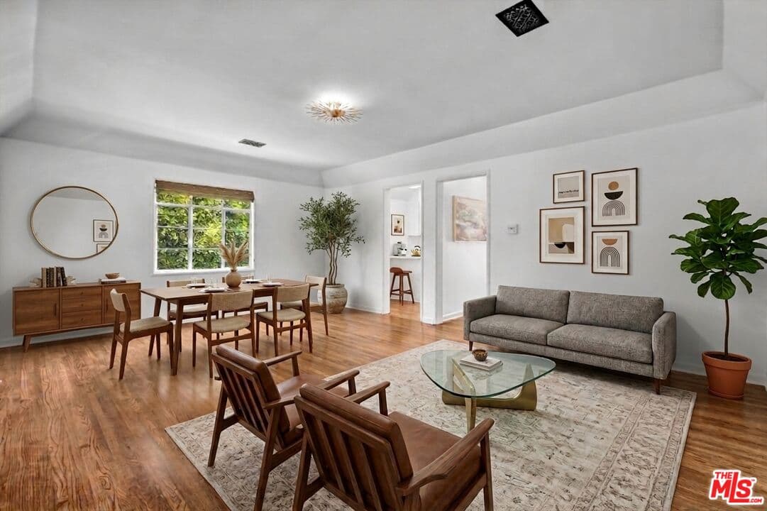 1 bd, 1 ba Apartment in Beverly Hills, CA — $3,750/mo — photo 1