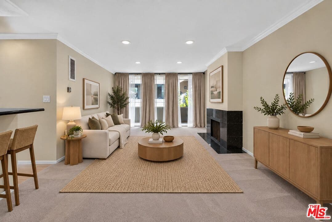 2 bd, 2 ba Condo in Culver City, CA — $3,100/mo — photo 1