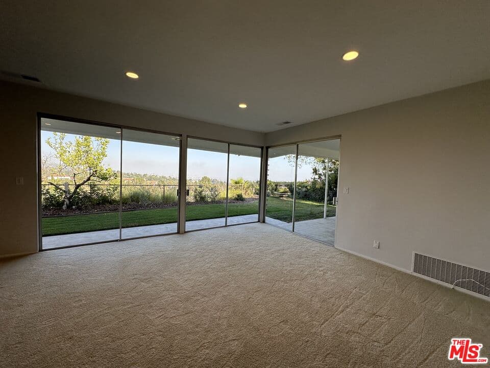 3 bd, 3 ba House in Los Angeles, CA — $8,250/mo — photo 2