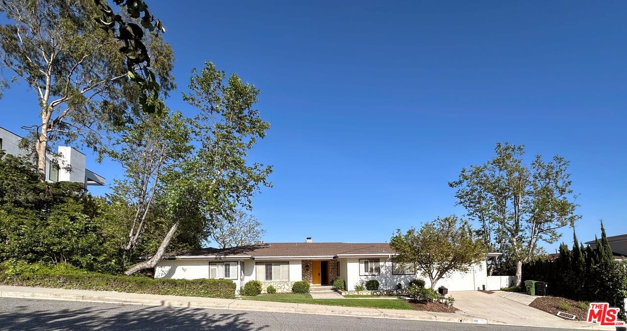 3 bd, 3 ba House in Los Angeles, CA — $8,250/mo — photo 1