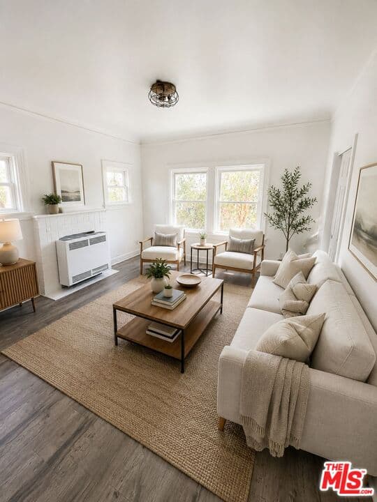 2BR Townhouse in Los Angeles β $2,575/mo