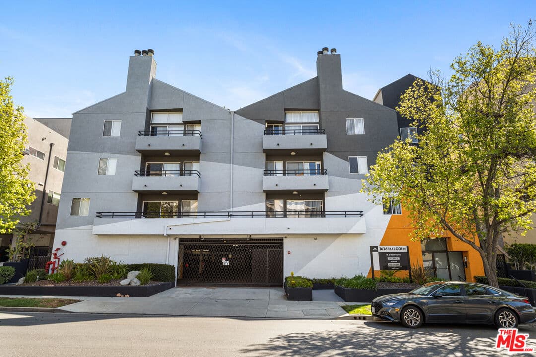 2 bd, 2 ba Apartment in Los Angeles, CA — $3,880/mo — photo 1