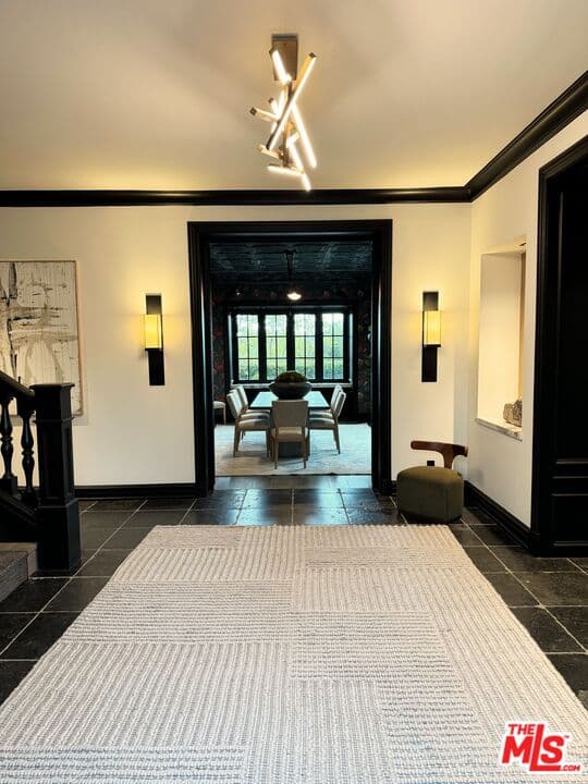 4 bd, 7 ba House in Pacific Palisades, CA — $57,500/mo — photo 2