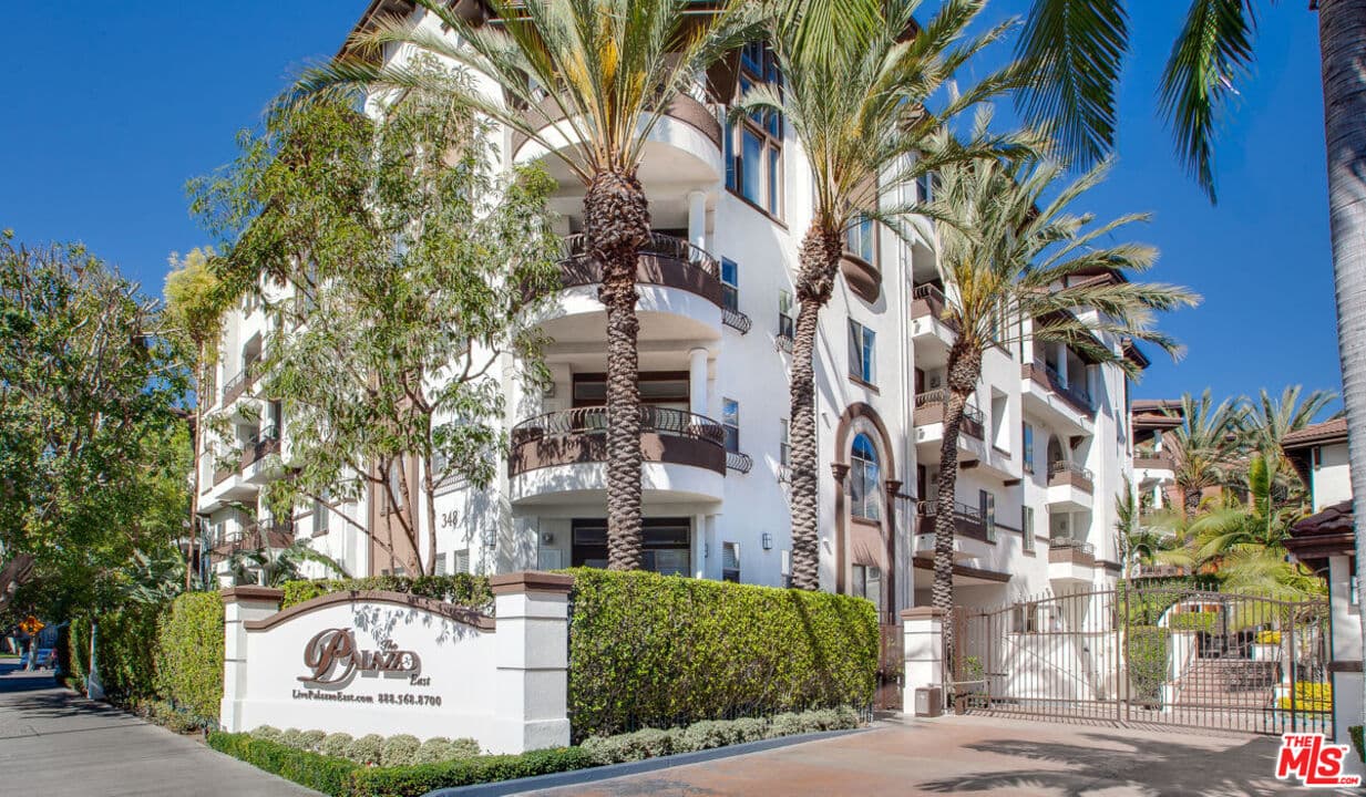 2 bd, 2 ba Condo in Los Angeles, CA — $4,225/mo — photo 1