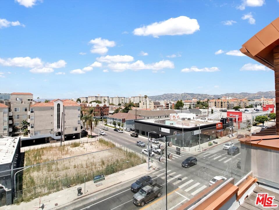 1 bd, 2 ba Apartment in Los Angeles, CA — $3,495/mo — photo 1