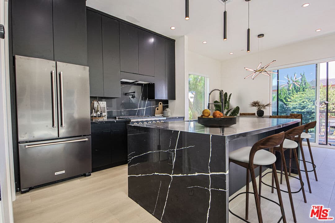 4 bd, 5 ba Townhouse in Los Angeles, CA — $8,000/mo — photo 2