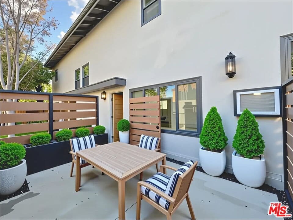 2 bd, 3 ba Townhouse in Los Angeles, CA — $4,845/mo — photo 1
