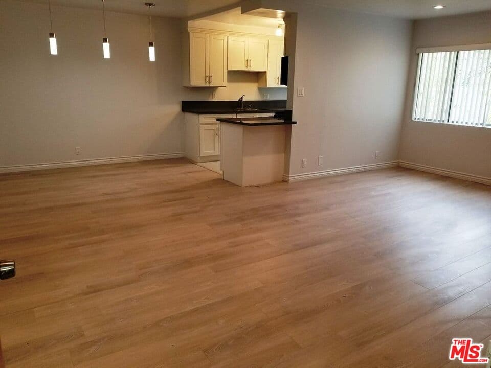 2 bd, 2 ba Apartment in West Hollywood, CA — $3,095/mo — photo 2