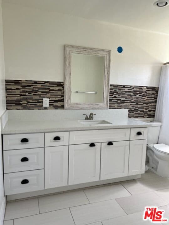 2 bd, 1 ba Townhouse in Los Angeles, CA — $2,600/mo — photo 2