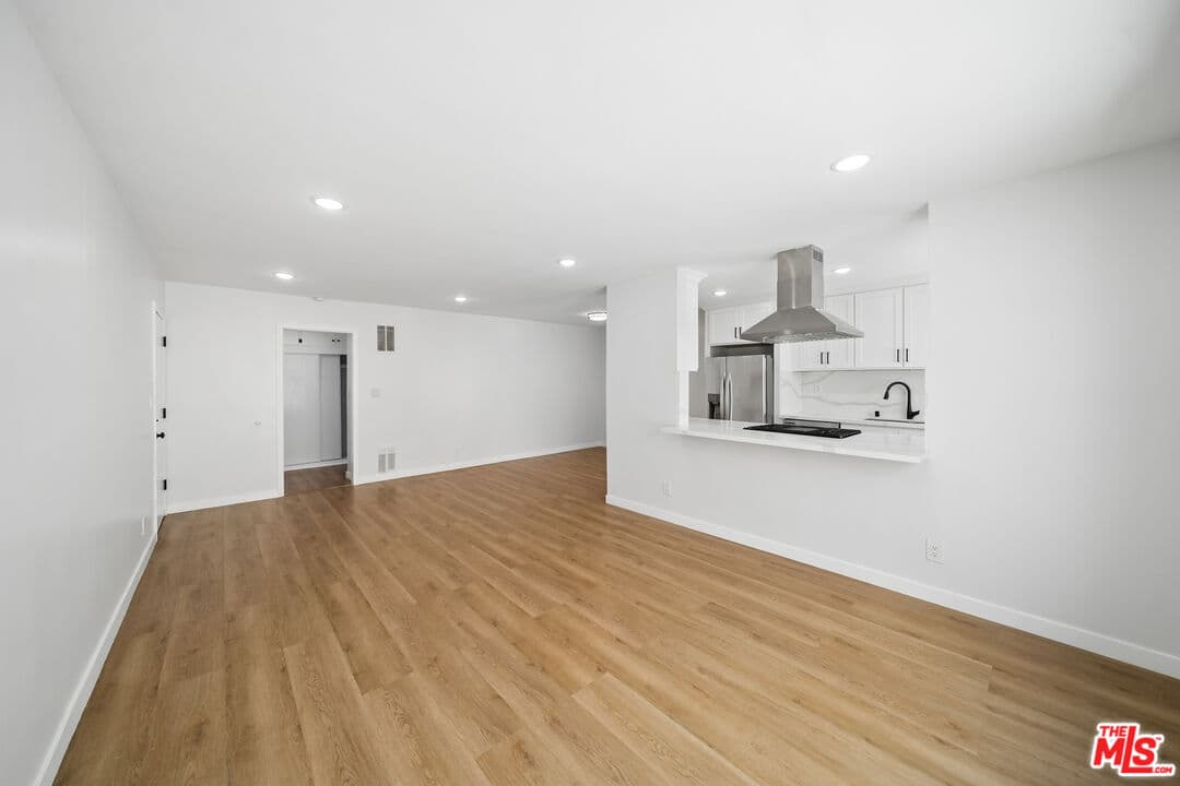 2 bd, 2 ba Apartment in West Hollywood, CA — $3,355/mo — photo 2