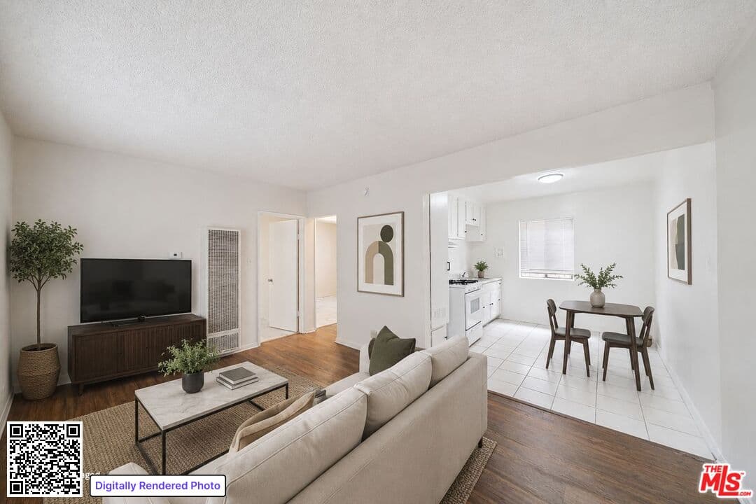2 bd, 1 ba Apartment in Los Angeles, CA — $1,745/mo — photo 1