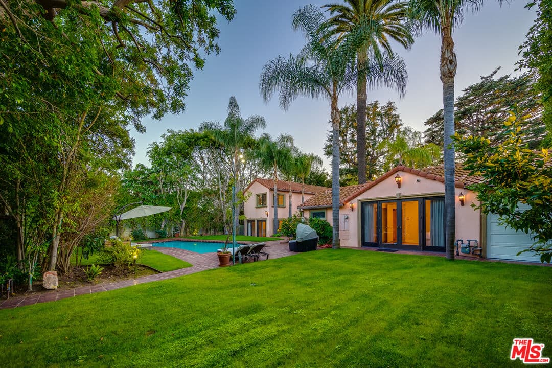 5 bd, 8 ba House in Beverly Hills, CA — $48,000/mo — photo 1