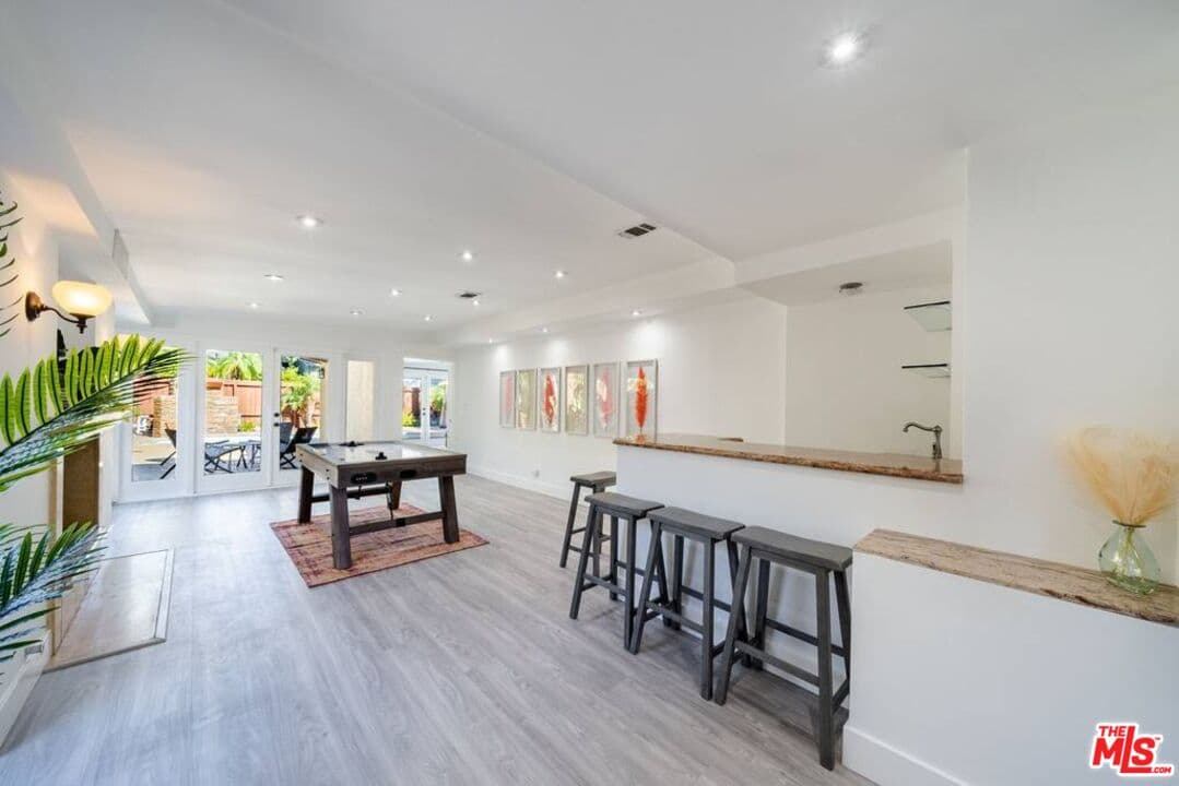 5 bd, 5 ba House in Los Angeles, CA — $15,500/mo — photo 2